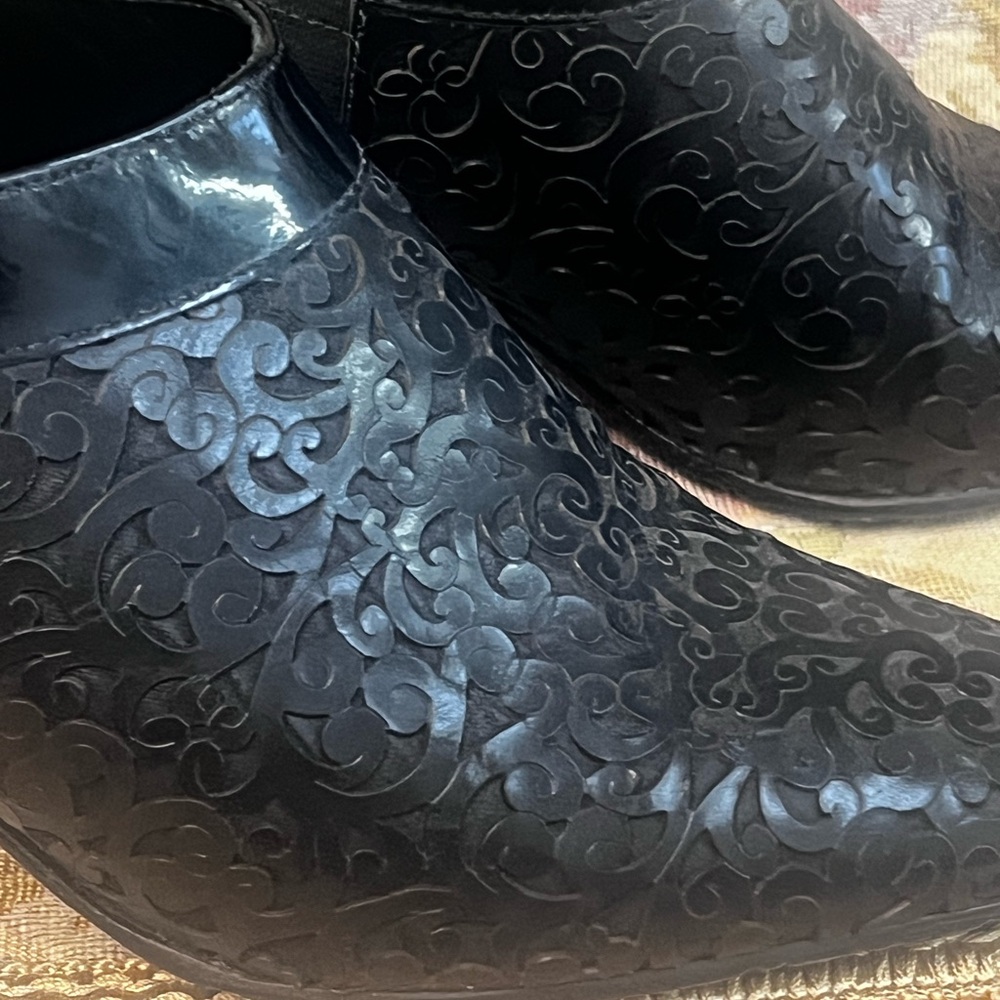 Brighton Black Swirl Pattern Ankle Boots